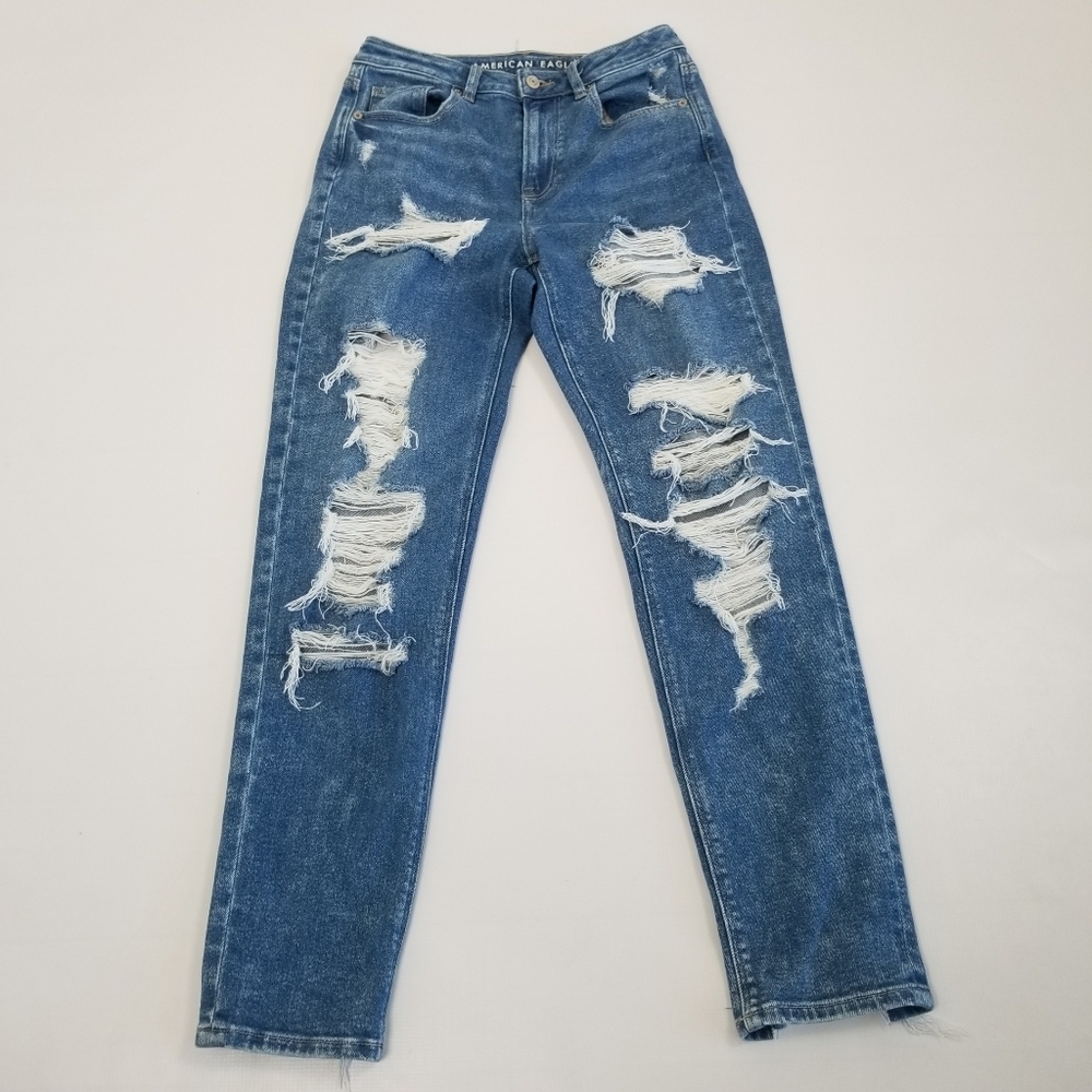 American Eagle Mom Jean Destructed Size 4 Long